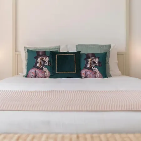 Lido Ocean View - Perto Da Com Estacionamento Privado *